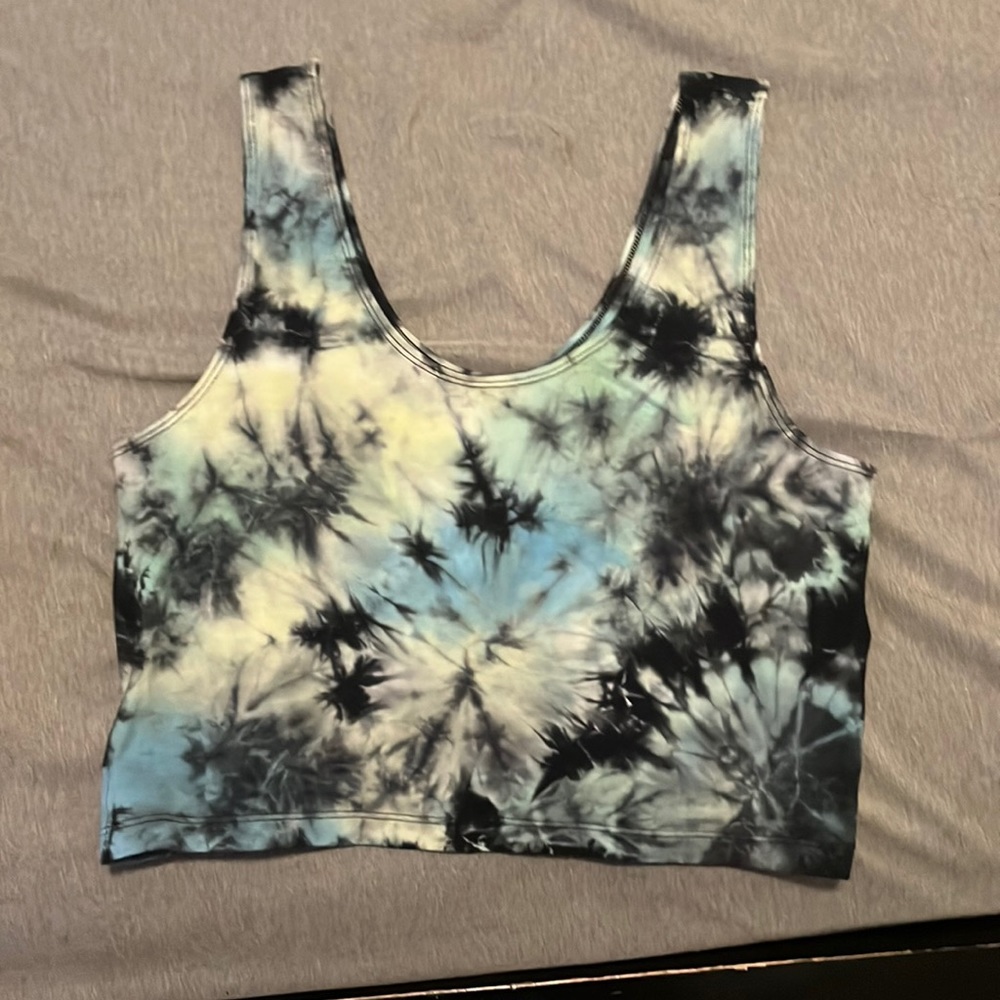 Pink Victoria’s Secret tie die tank top